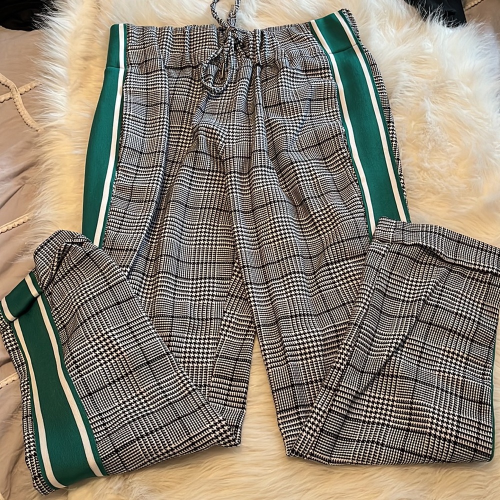 COPY - Belle Vere jogger pants size medium